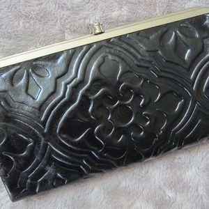 NWOT Hobo Lauren Embossed Leather Clutch Wallet
